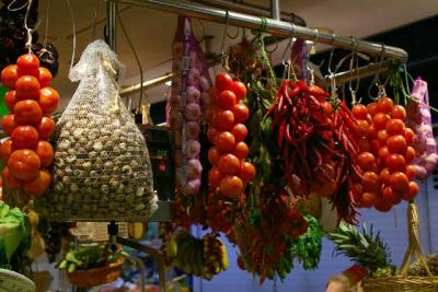 frisches gemuese tomaten knoblauch paprika